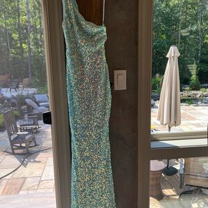 NWT Lulu’s Formal Dress XS